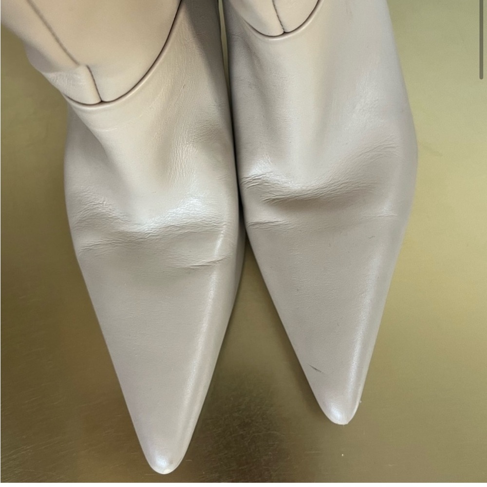 Raye Angle Boot in Beige Leather - Picture 5 of 8